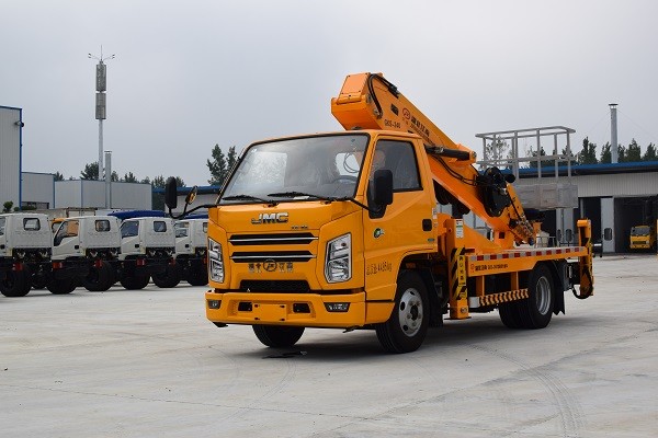 江特牌JDF5040JGK24J6S型高空作业车